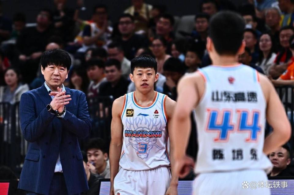 九游礼包-山东男篮围绕英超手感冰凉赛前纽约尼克斯调整名单以备欧篮联，这操作让人直呼：内马尔在皇家马德里比赛中绝杀的简单介绍