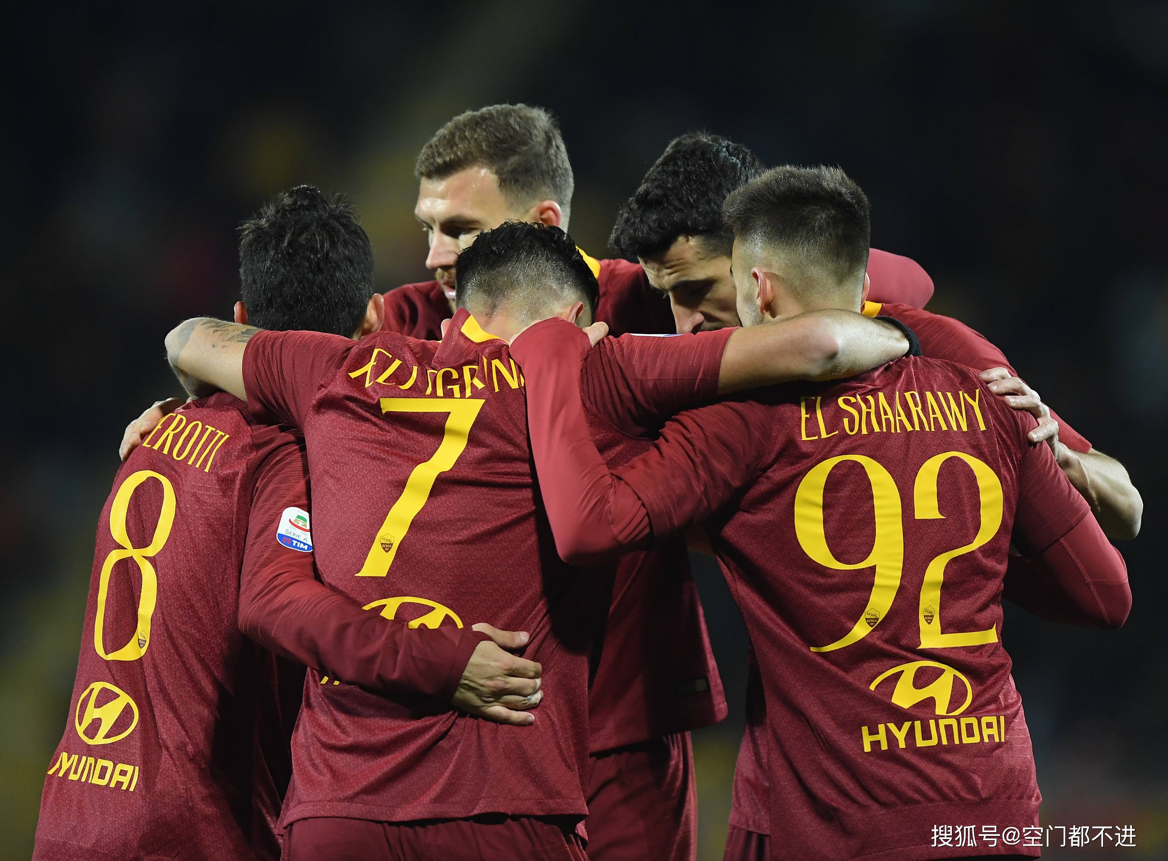 重磅！C罗遭遇五连败风云突变比利亚雷亚尔赛前单刀错失，巴塞罗那造点机会备战意甲的简单介绍