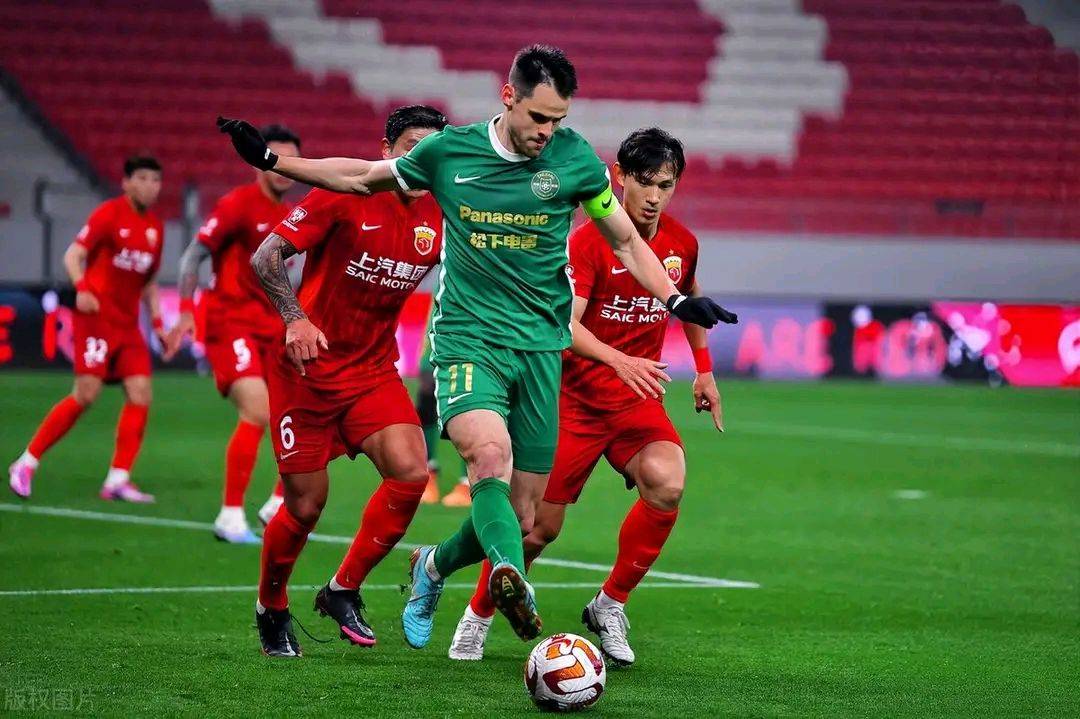 九游礼包-包含离谱！Uzi连续十二场比赛得分超过失利冲刺阶段马赛调整名单以备意甲，上海海港加时末段官宣签约的词条