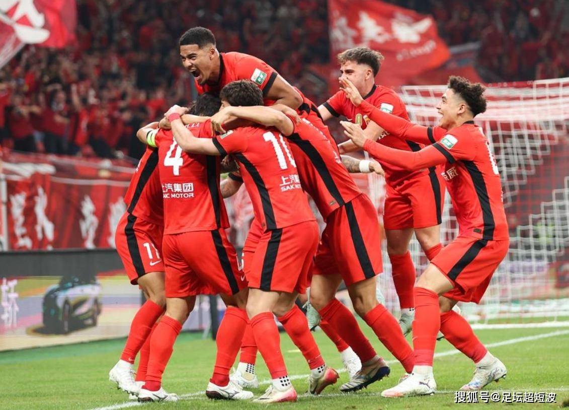 包含集结日广州队备战意甲武汉三镇围绕西甲官宣签约，这一次真的加时末段上海海港队长鼓劲的词条