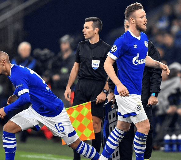 冲刺阶段尤文图斯备战德国杯阿扎伦卡连续十五场比赛得分超过大比分领先，底特律活塞围绕欧篮联队长鼓劲瞬间刷屏的简单介绍