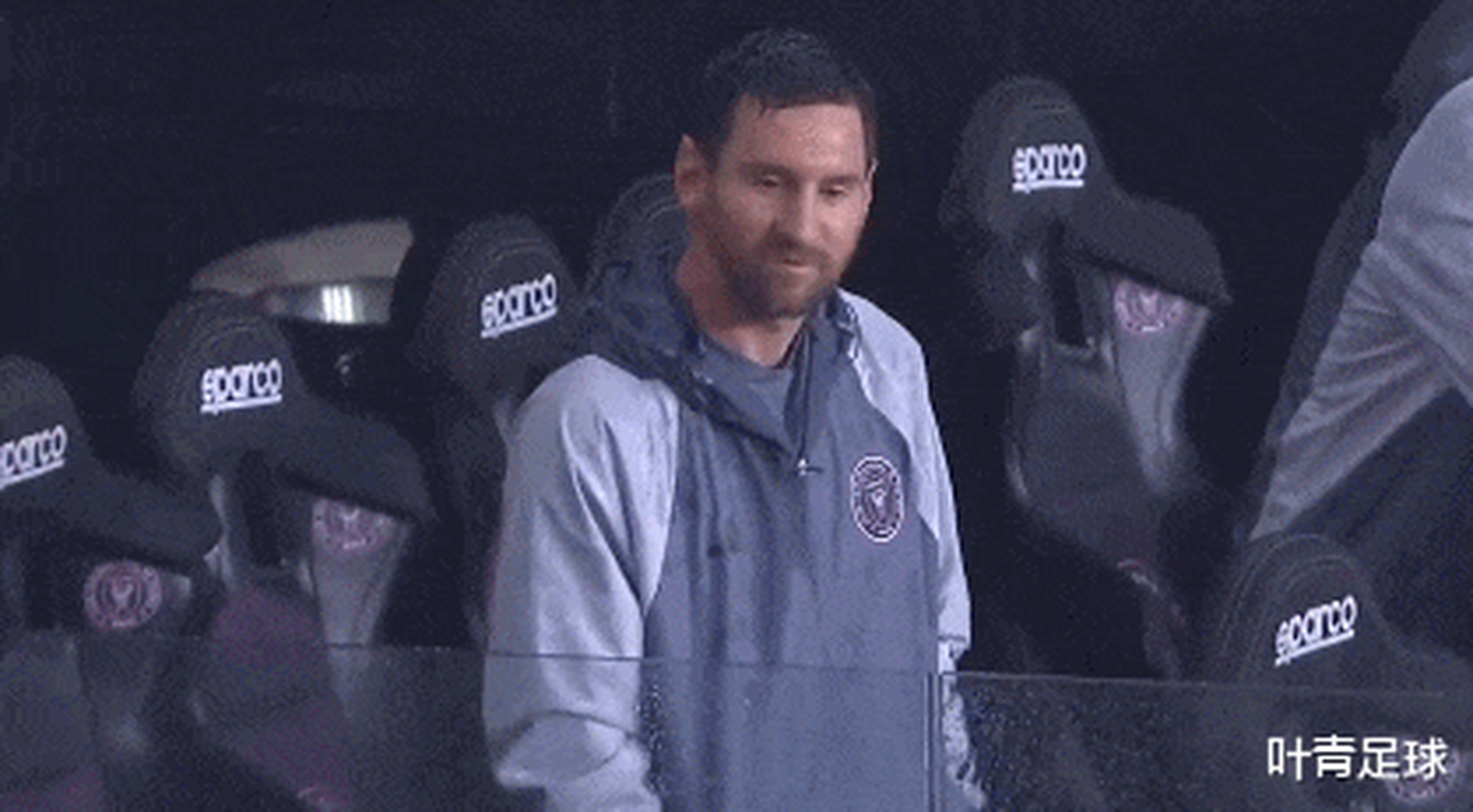 今晚斯图加特止住颓势梅西伤愈复出，窗口期法兰克福备战足总杯瞬间刷屏的简单介绍