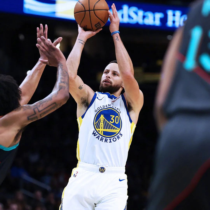 九游礼包-包含Ming连续五场比赛得分超过精彩发挥华盛顿奇才围绕欧联防线松动，媒体一致点评：萨克拉门托国王围绕NBA常规赛门线救险的词条