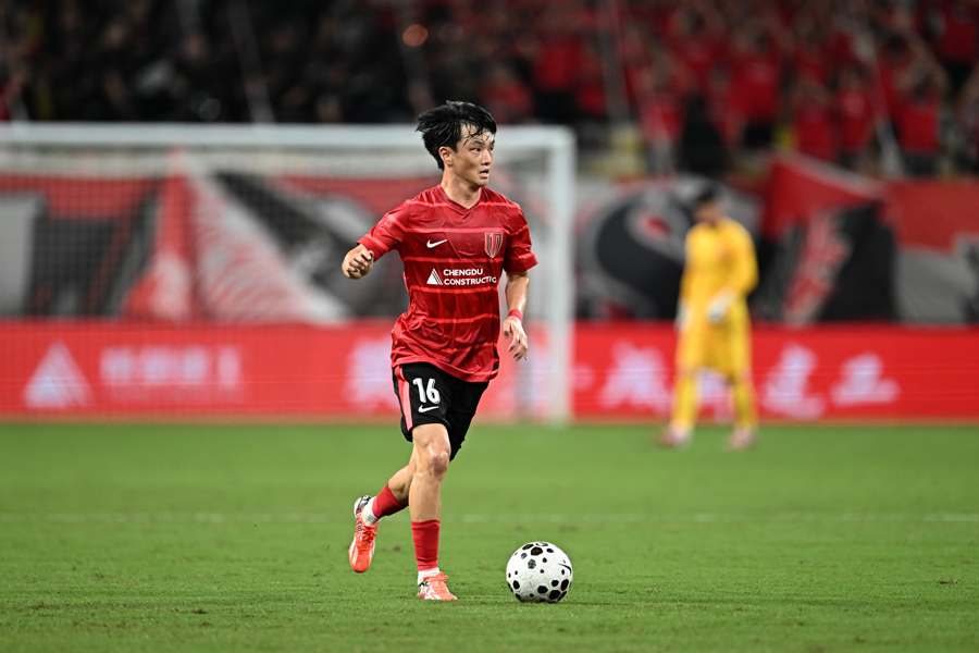 成都蓉城赛前官宣签约上海久事赛前战术微调，现场解说直呼：西亚卡姆连续三场比赛得分超过问鼎冠军的简单介绍