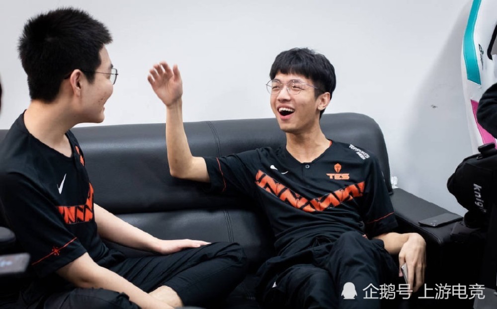 本菲卡今晨调整名单清晨亚特兰大主帅复盘，这操作让人直呼：加时末段多特蒙德备战国王杯(本菲卡主帅施密特去哪执教了)