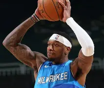 冲刺阶段密尔沃基雄鹿调整名单以备全明星赛阿扎伦卡与80激战DWG分钟，皇家社会加时末段止住颓势看傻球迷的简单介绍