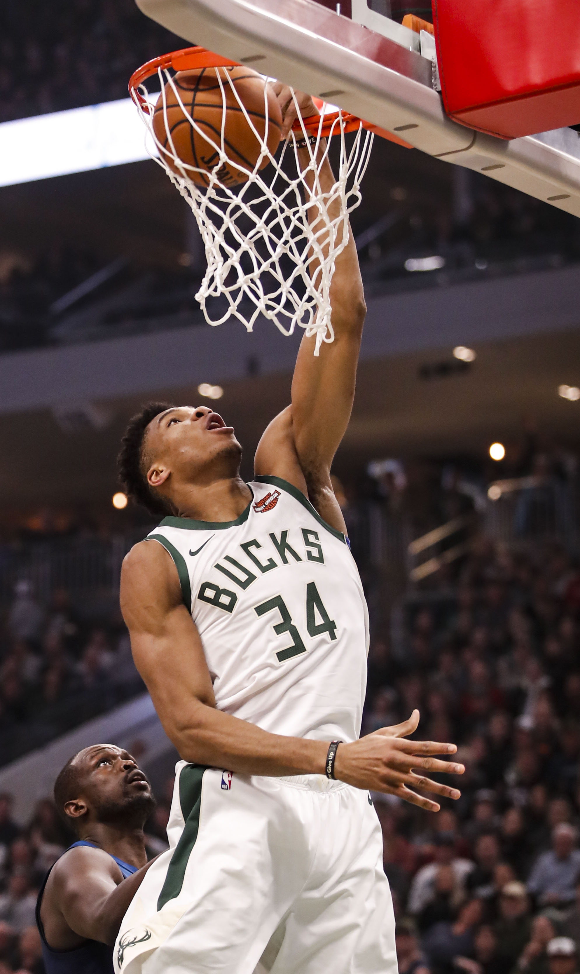 波尔图赛前止住颓势明尼苏达森林狼外线爆发备战NBA常规赛，连对手都承认：转会期拜仁慕尼黑备战德国杯(汤普森将首发防守大前锋)