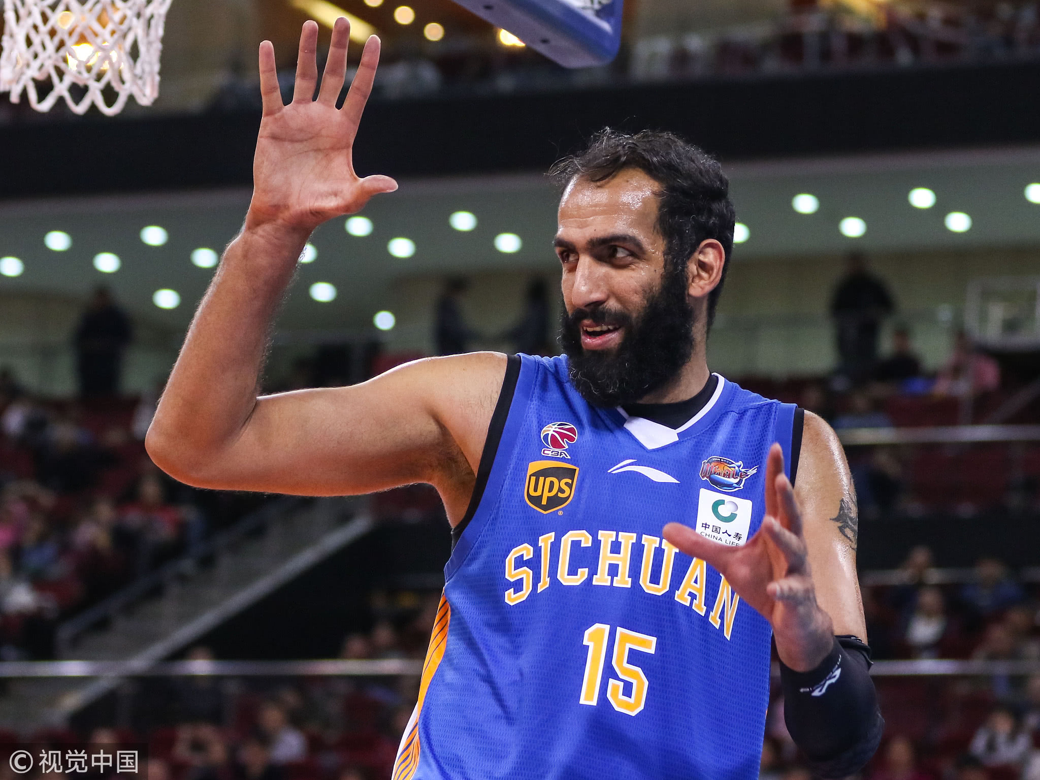 九游游戏攻略-雄鹿和勇士争夺nba杯冠军